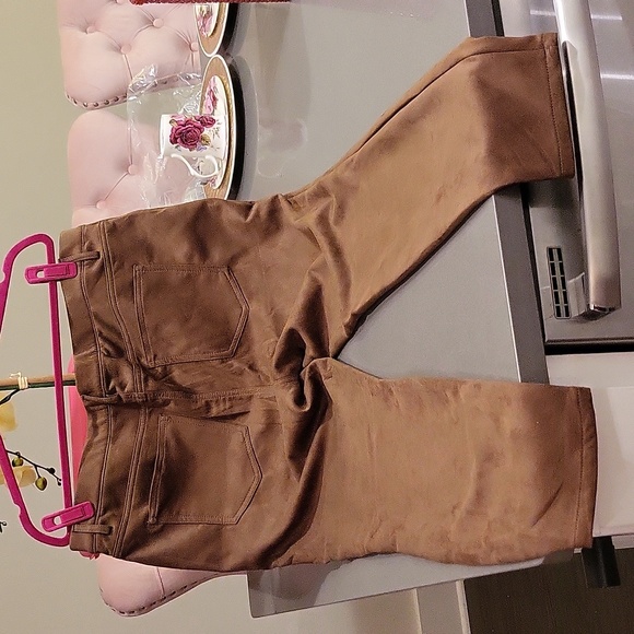 New - Picture 7 of 14